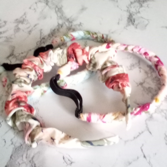 🚨 SALE 💥 Hair accessories/ Floral Head Band/ 3 Lot NWOT - Picture 2 of 7